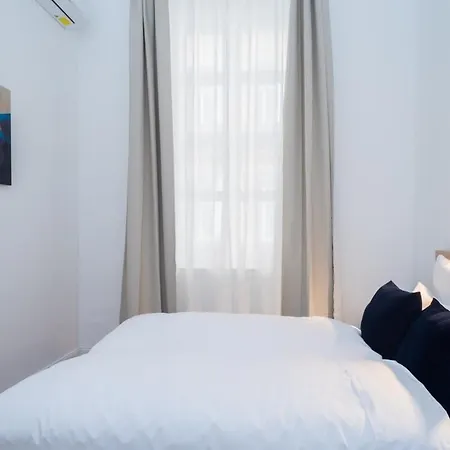 Apartamento Brand New Stylish In The Center-with Ac Budapeste